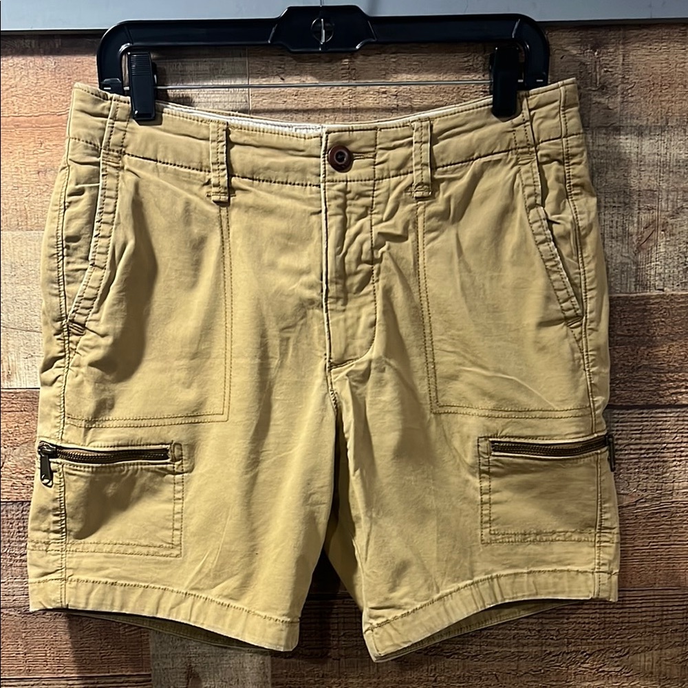 Hollister Beach Prep Fit Men's Tan Cargo Shorts size 30